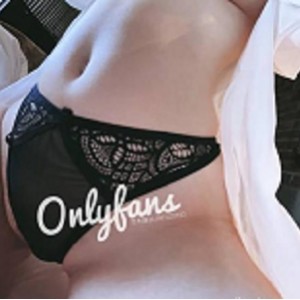 Onlyfans绿帽爆炸！荒木薇妻子艾草无保护措施，剧情烧翘！